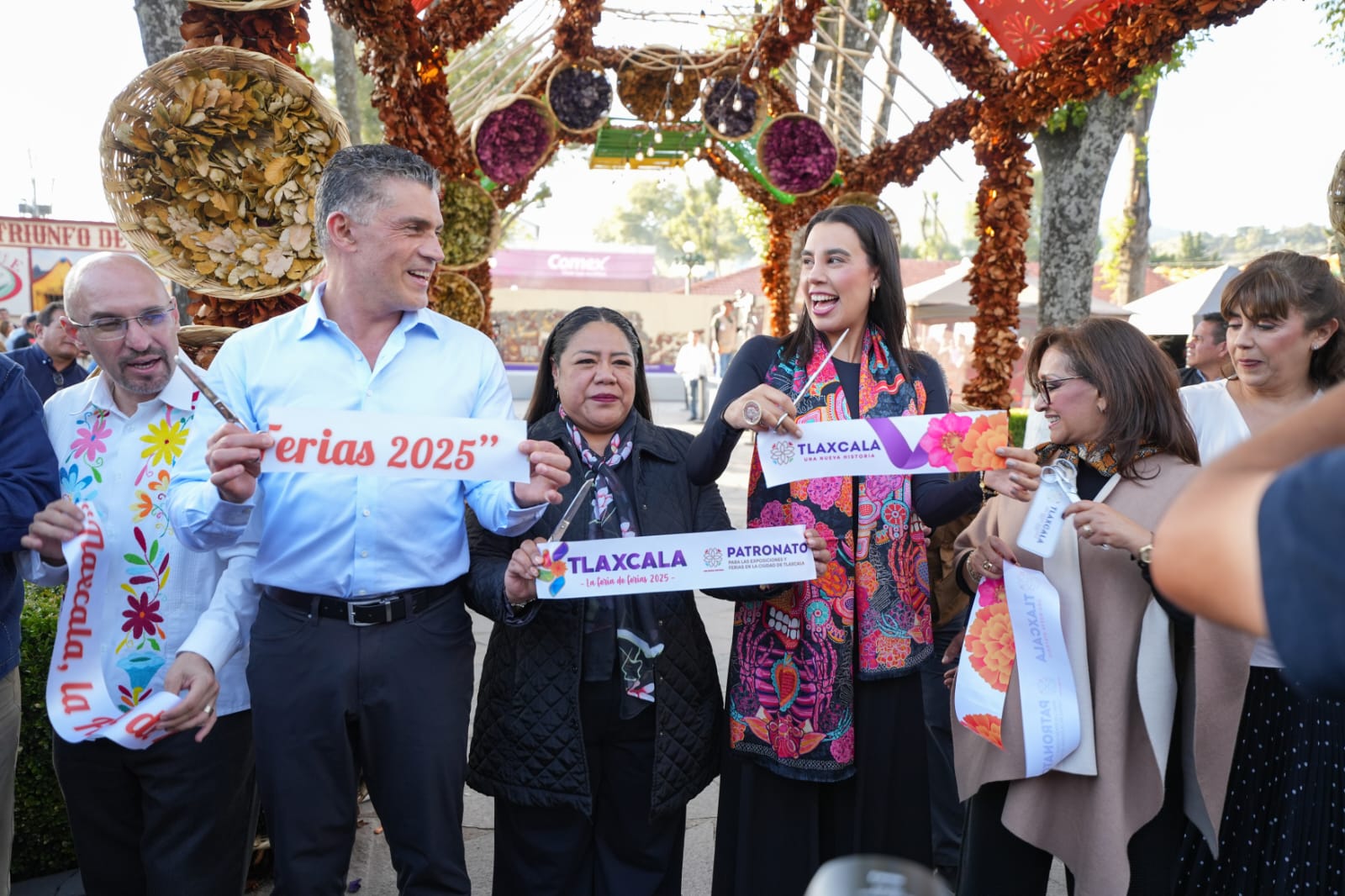 Alfonso Sánchez García presente en la inauguración de Tlaxcala, la Feria de Ferias 2025